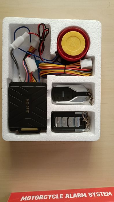 Ieftin!-Alarmă Super-Performanta Motocicleta & MaxiScuter NOUA-Merita