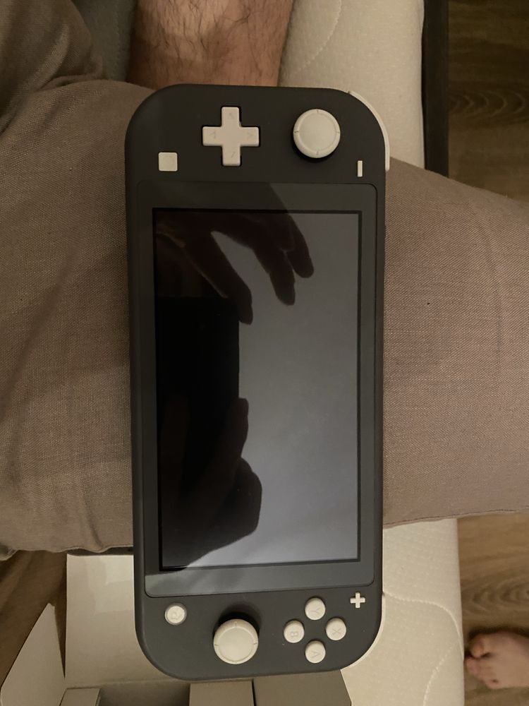 Nintendo switch lite 32гб