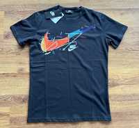 Мъжка,памучна,черна тениска Nike със шарено лого
