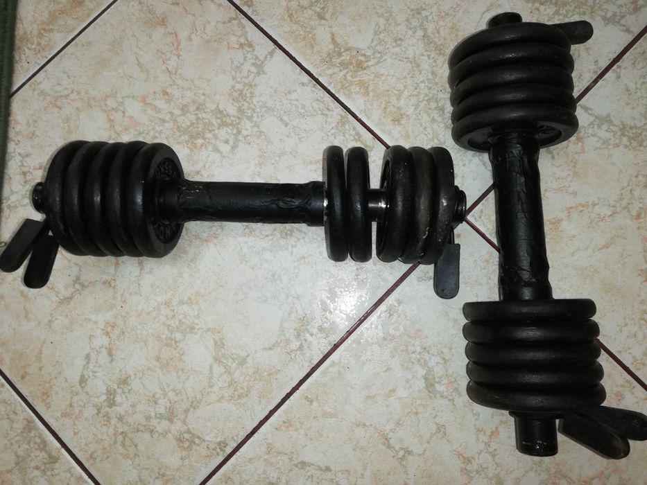 Vand 1 set de gantere.
