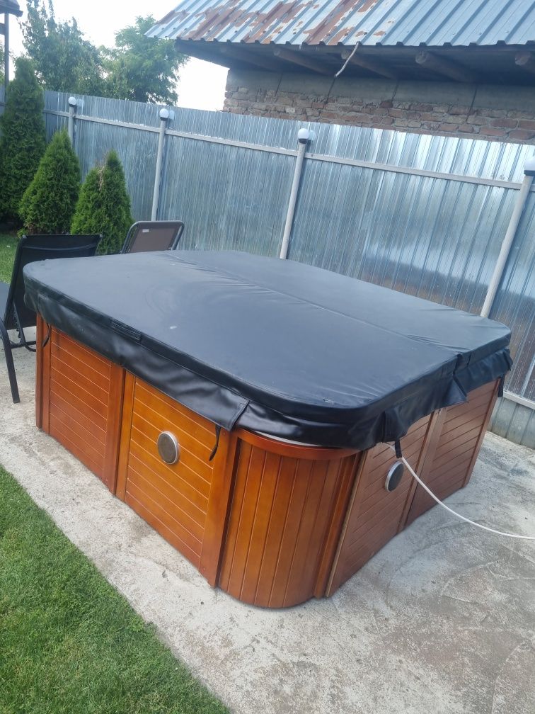 DE vânzare jacuzzi de exterior model w-193 luat de nou nefolosit