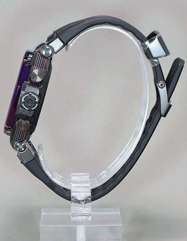Casio GSHOCK MTG B2000YR-1AER Limited Ilumination City CarbonFiber NOU
