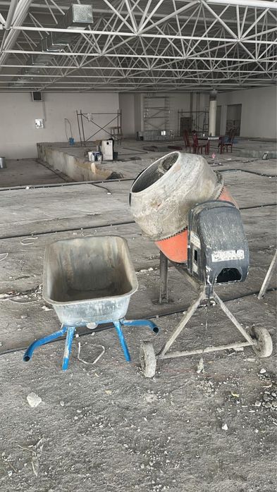 Продам бетонмешалка вместе с тачка срочно