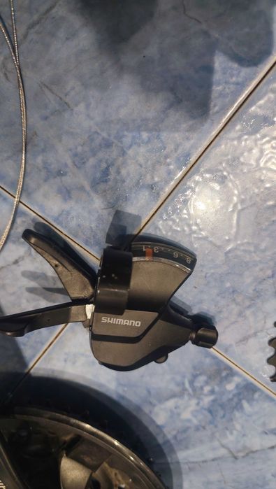 КОМАНДА дясна SHIMANO SL-M315 ALTUS 8S за колело