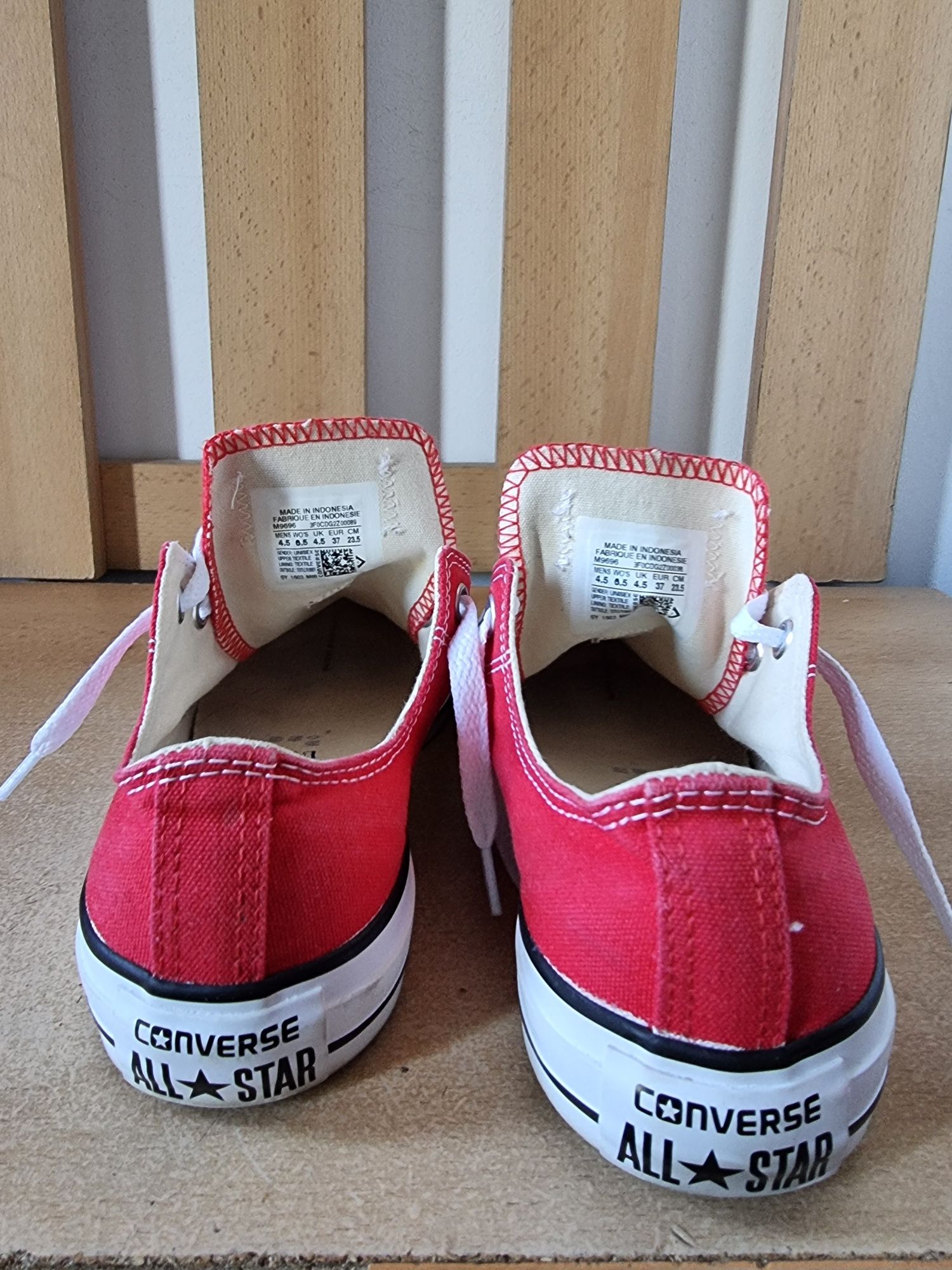 Vând converse nr 37