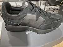 Adidasi New Balance negri mărimea 42.5