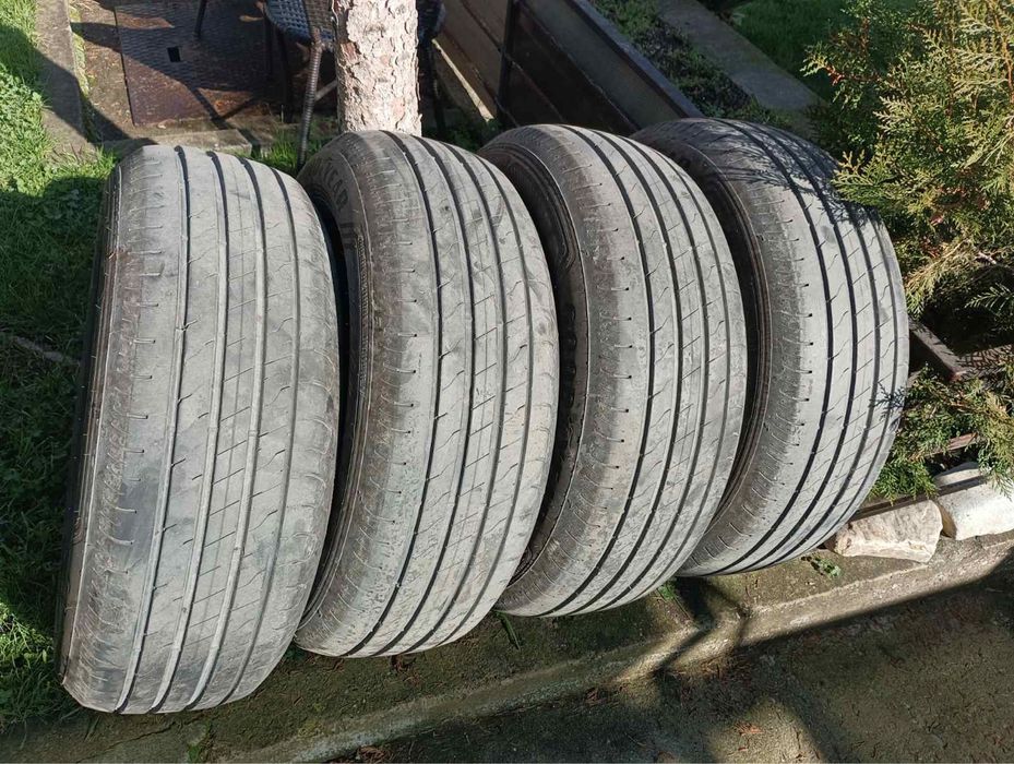 4 броя летни гуми GOODYEAR EFFICIENTGRIP SUV 235/65/R17