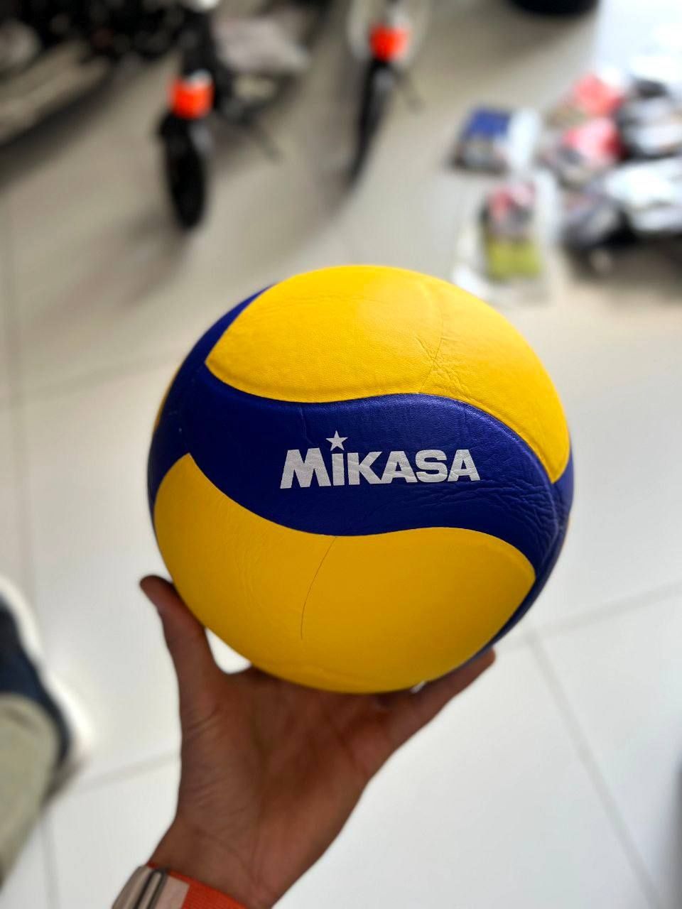 Волейбольный мяч Mikasa v330