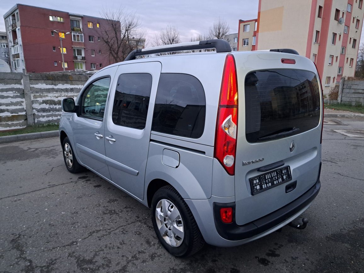 Vând Renault kangoo