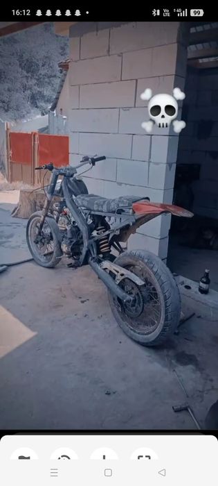 Vânnd un Cross de 125