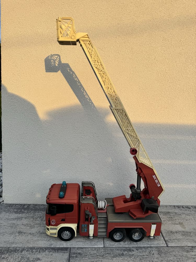 Jucarie Camion Scania de pompieri