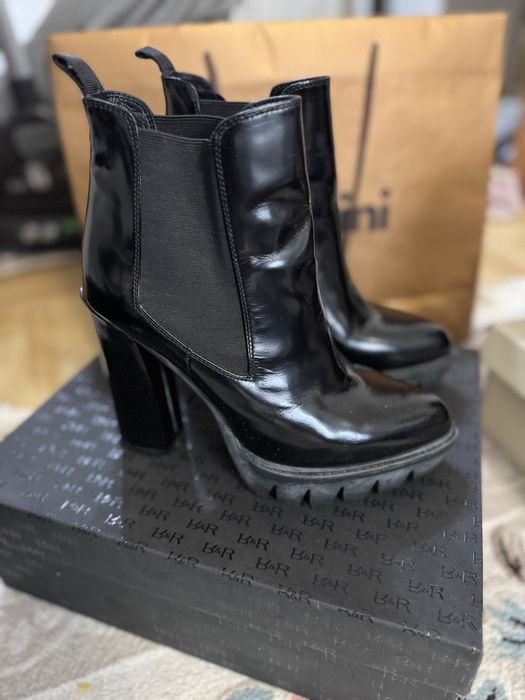 В отличном состоянии сапоги на осень- весна