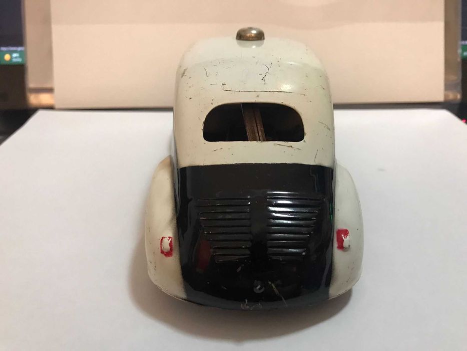 Macheta jucarie veche din tabla RARA Renault 4 CV 1958 Joustra