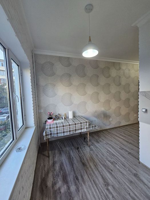 Юнусабад-5 квартал. 1/2/5 (балкон 2х6)