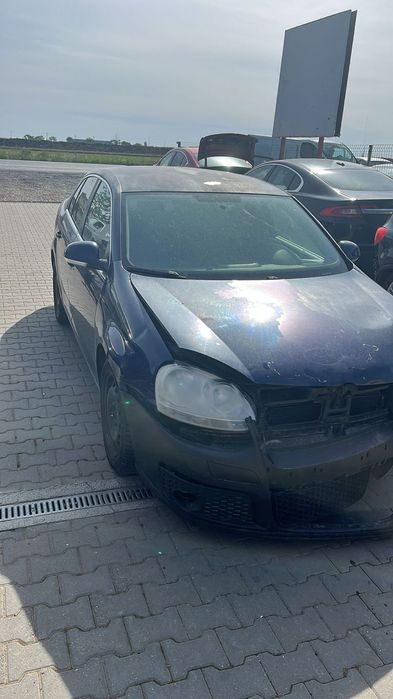 Dezmembram Volkswagen Jetta 1.9TDI BLS din 2008
