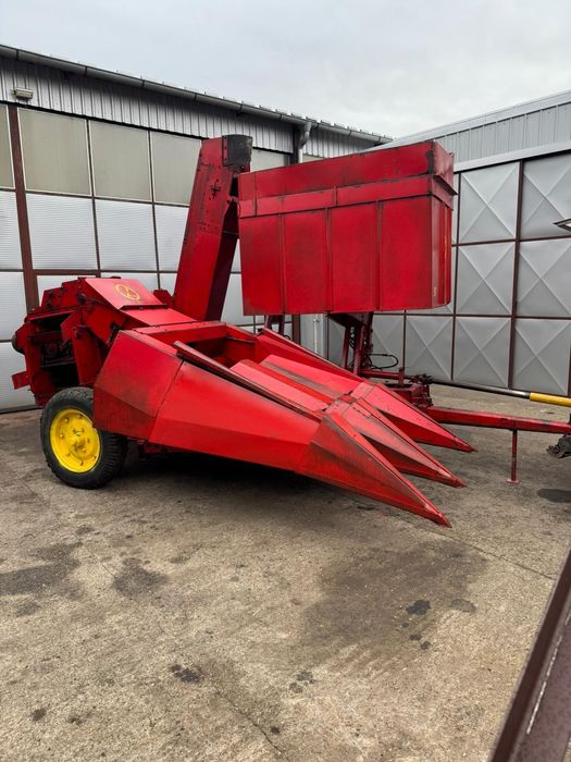 Culegătoare de porumb știuleți ZMAJ 222