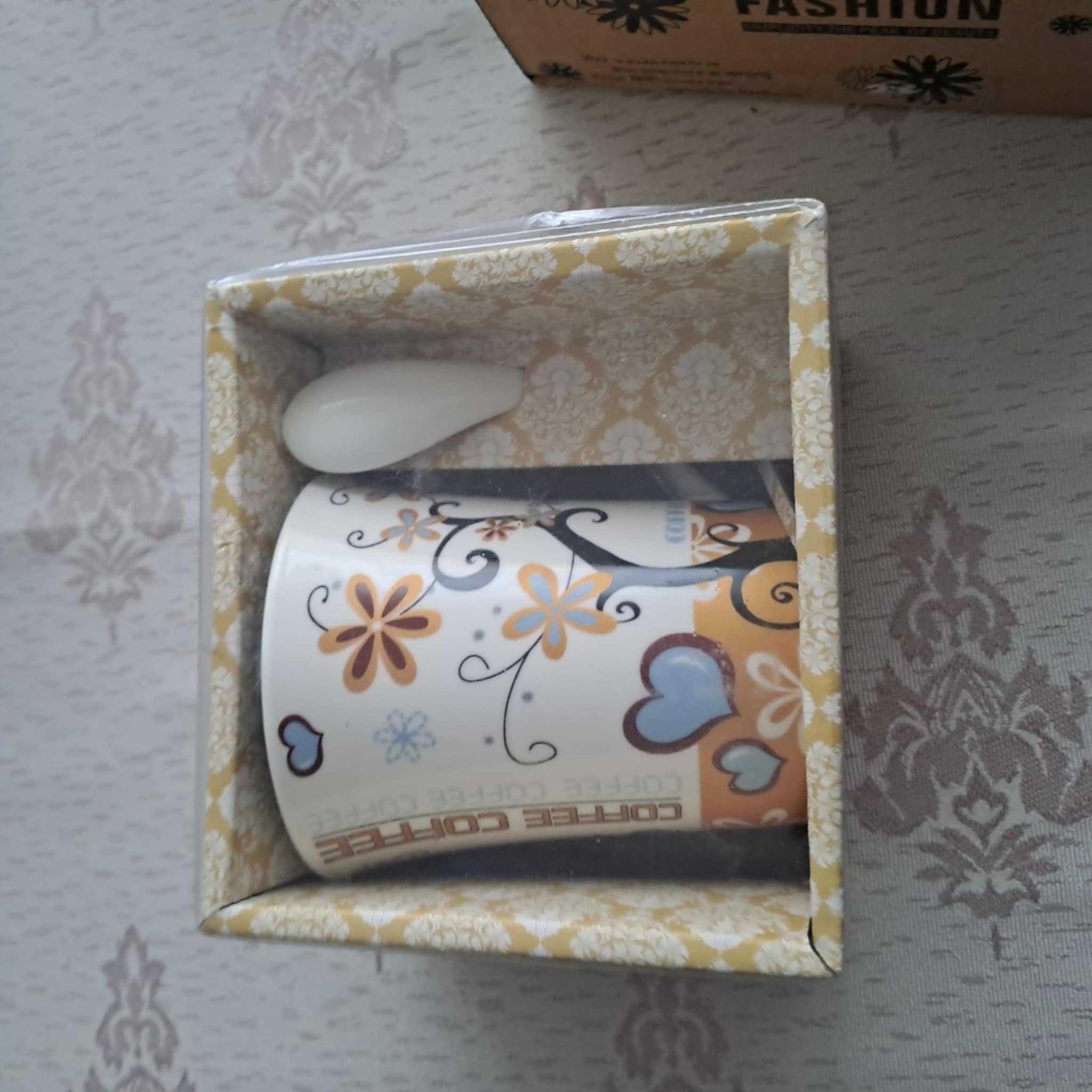 Сет от 4 кутии чаши за кафе
