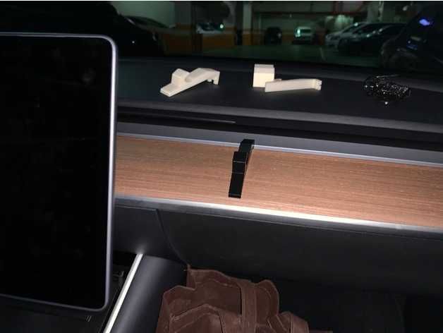 Accesorii printate auto Tesla utile fiecarui posesor