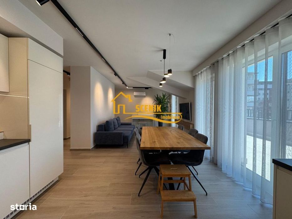 Penthouse de exceptie, vedere Tampa, acces exclusivist cu liftul pana