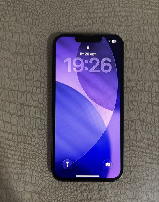 Айфон 13 128 гб почти новый