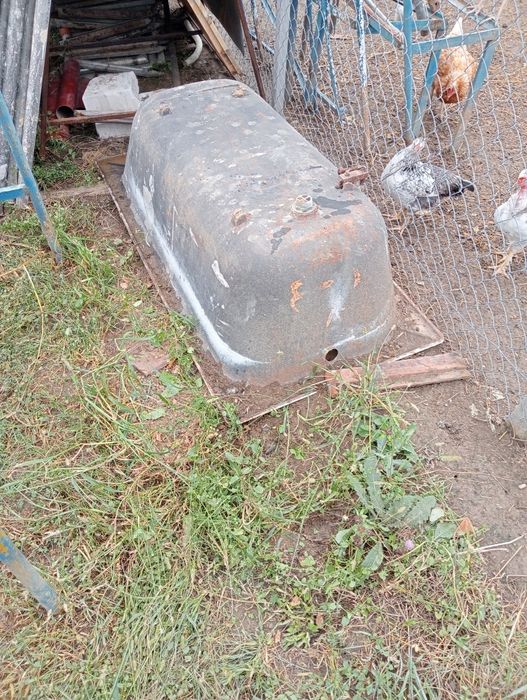 Vana fonta și plastic