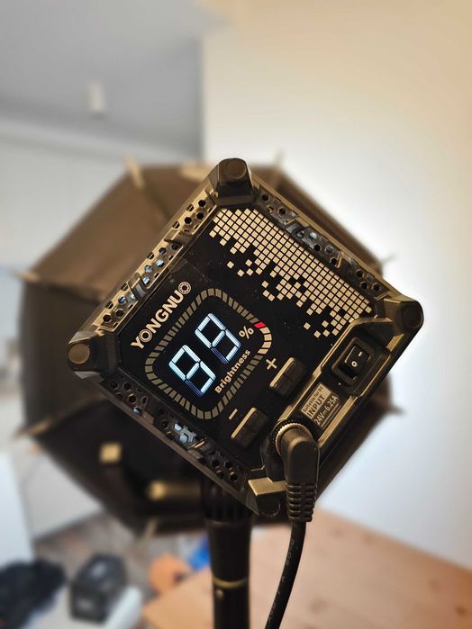 Lampa Foto/Video Yongnuo YN150S 150W, Softbox Bowens, Alimentator NOU