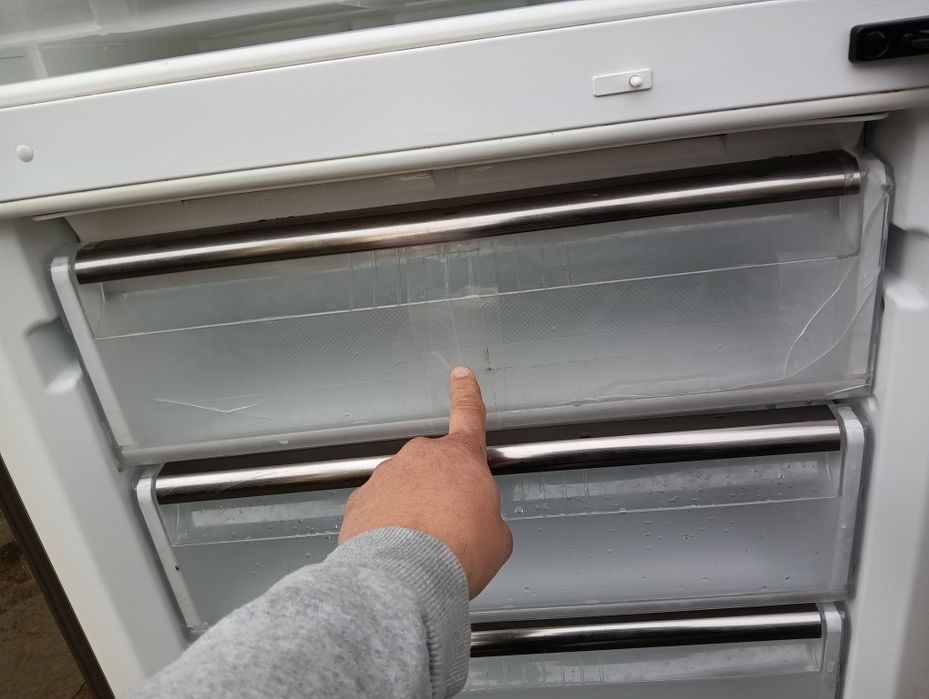 Иноксов комбиниран хладилник с фризер Сименс Siemens 2години Гаранция!