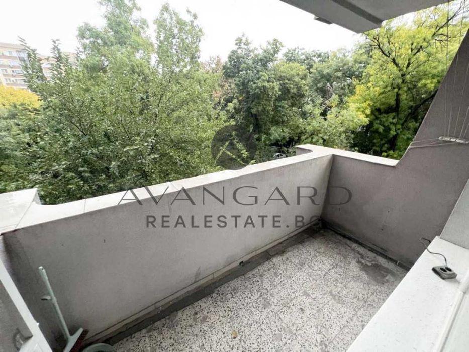 Продава се Тристаен апартамент в Пловдив, Кършияка - 88 кв.м за 1699 €/кв.м - Снимка #12