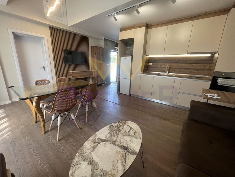 Дава се под наем Двустаен апартамент в Варна, Бриз - 70 кв.м за 600 € - Снимка #2