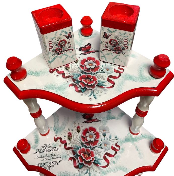 Etajera pe colt, cu patru polite