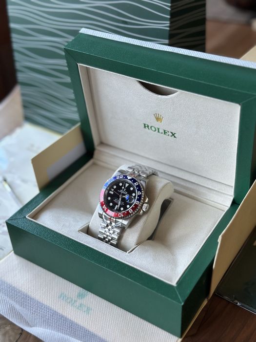 Rolex GMT Master 2 “Pepsi” 40 mm