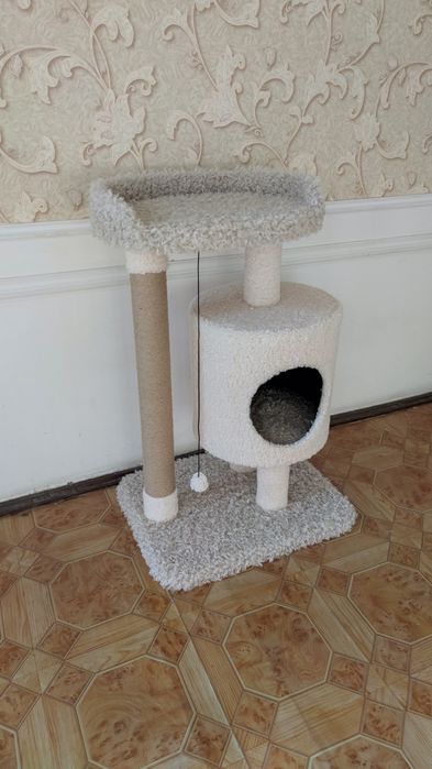 Домик для кошки. Когтеточка кошек. Зоодомики