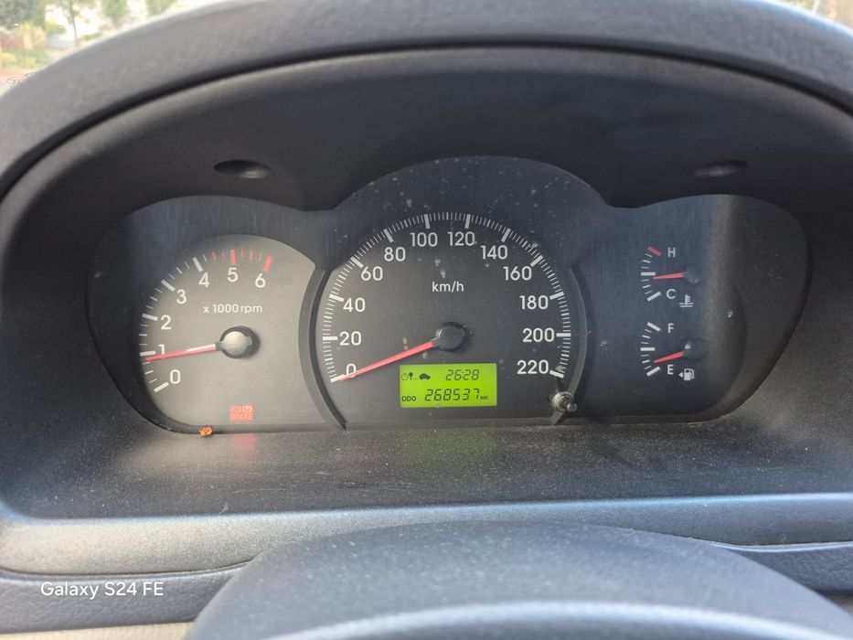 Vând KIA cerato 1.5 d