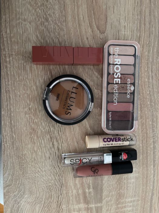 Различни гримове