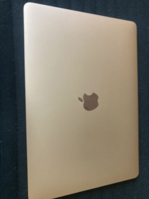 macbook air M1 , 2020 gold