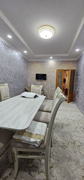 Продам 2 ком Юнусабад 19 квартал