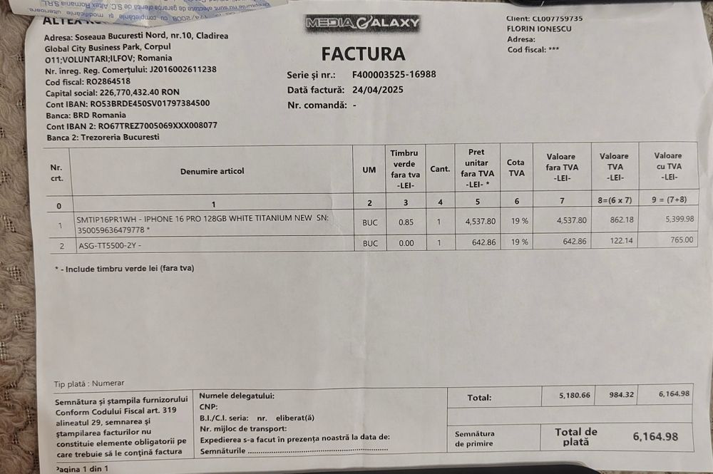 Vând iPhone 16 pro white titanium 128gb