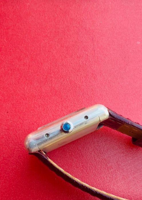 Cartier Tank Must de Cartier . Servisat