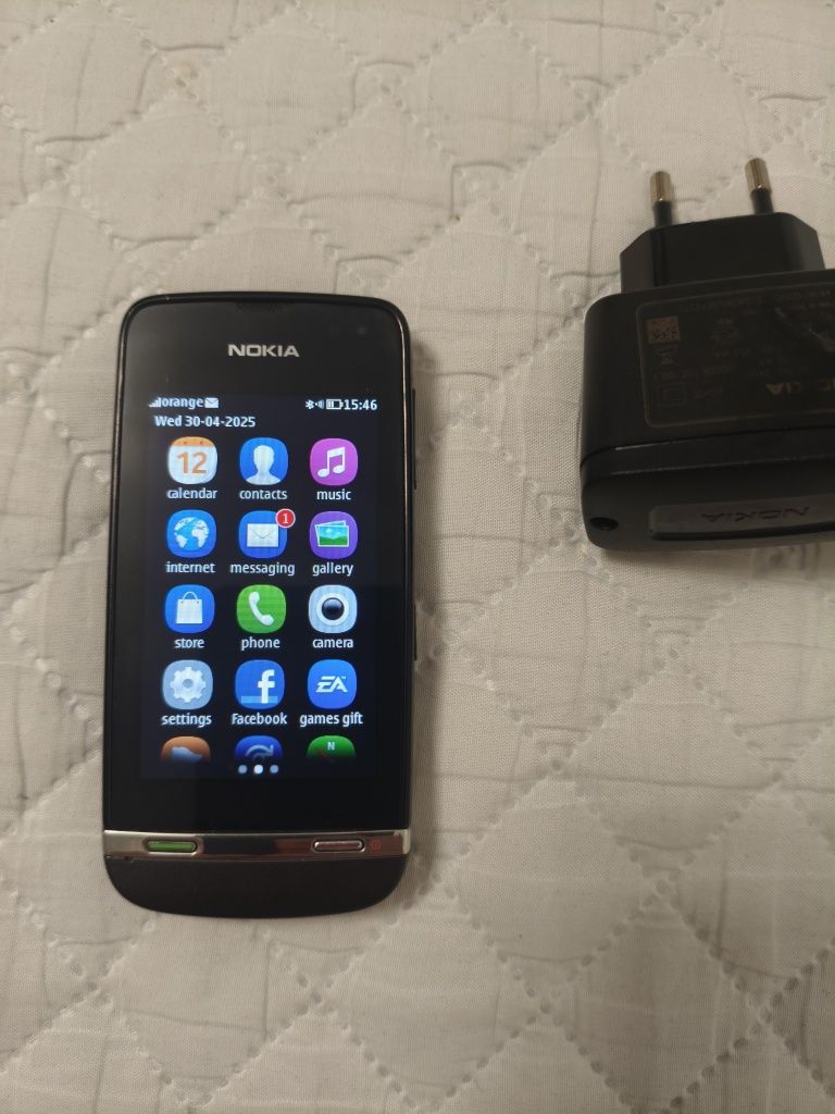 Vând telefon mobil Nokia Asha 311 in stare perfectă! Colecție!