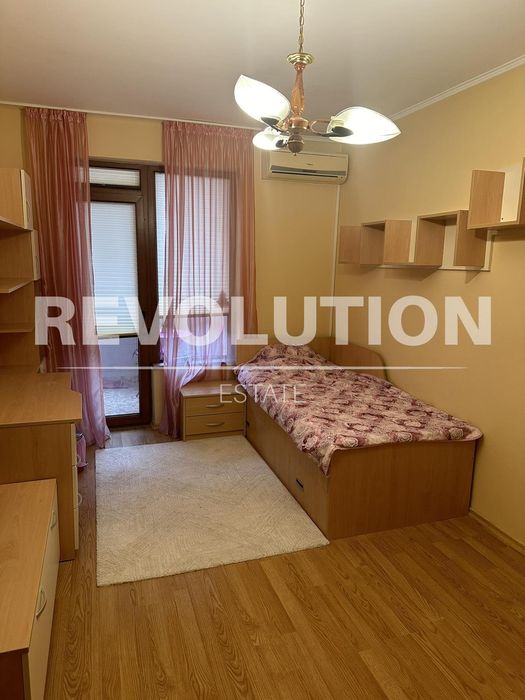 Дава се под наем Двустаен апартамент в Варна, Окръжна болница - 80 кв.м за 650 € - Снимка #4