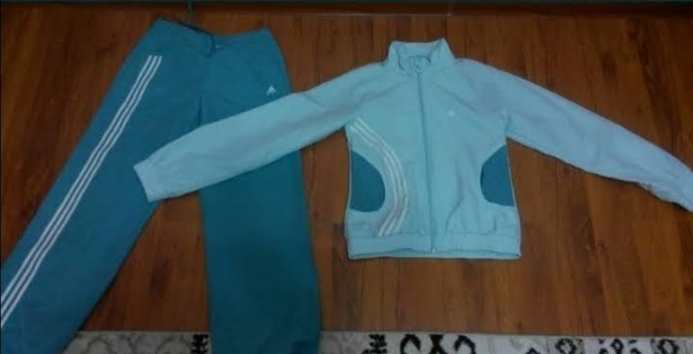 Фирменный костюм Adidas