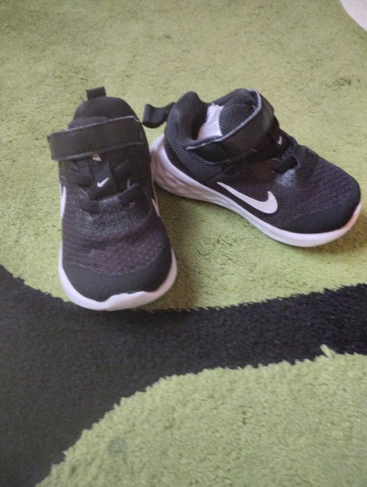 Маратонки nike 21 номер