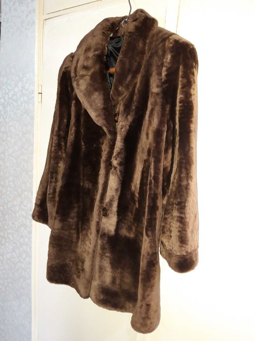 Vand haina de blana stare exceptionala