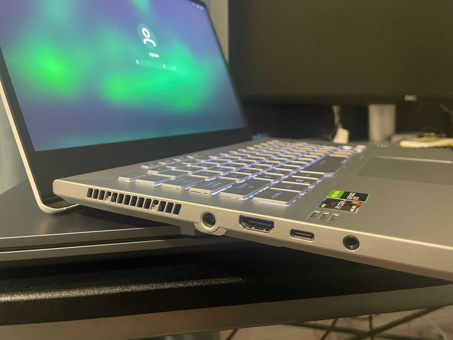 Laptop Gaming ASUS ROG Zephyrus G14 GA401QM