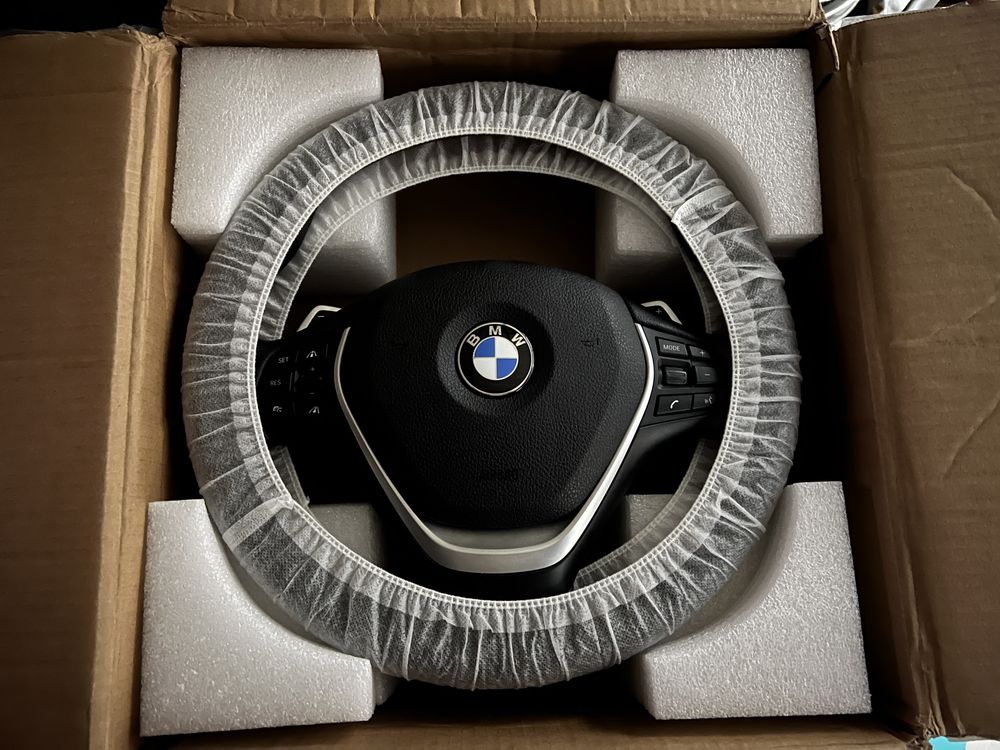 BMW F30/31/32 Волан с пера и всички копчета.