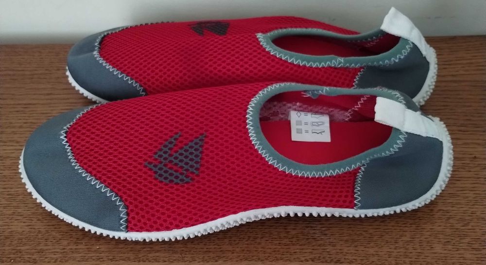 Aquashoes, incaltaminte acvatica, pantofi pentru apa, masura 39, noua