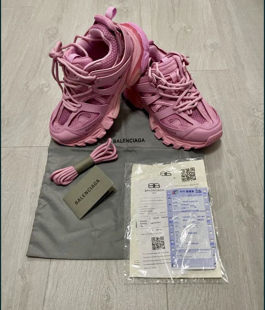 Balenciaga track