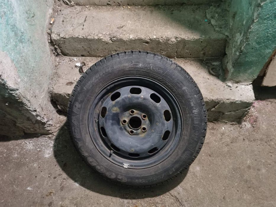 Гуми 15 зимни/летни