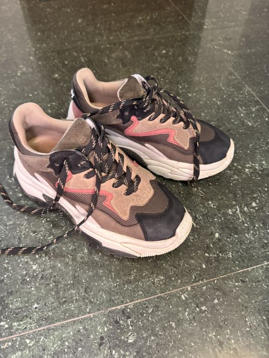 ASH sneakers  marimea 36 , stare foarte buna