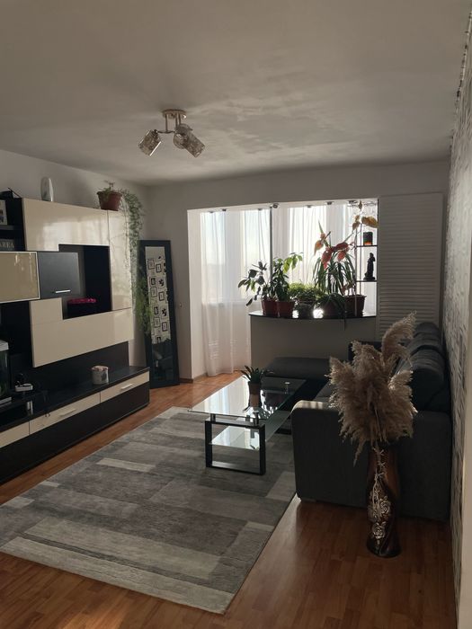 Apartament de inchiriat